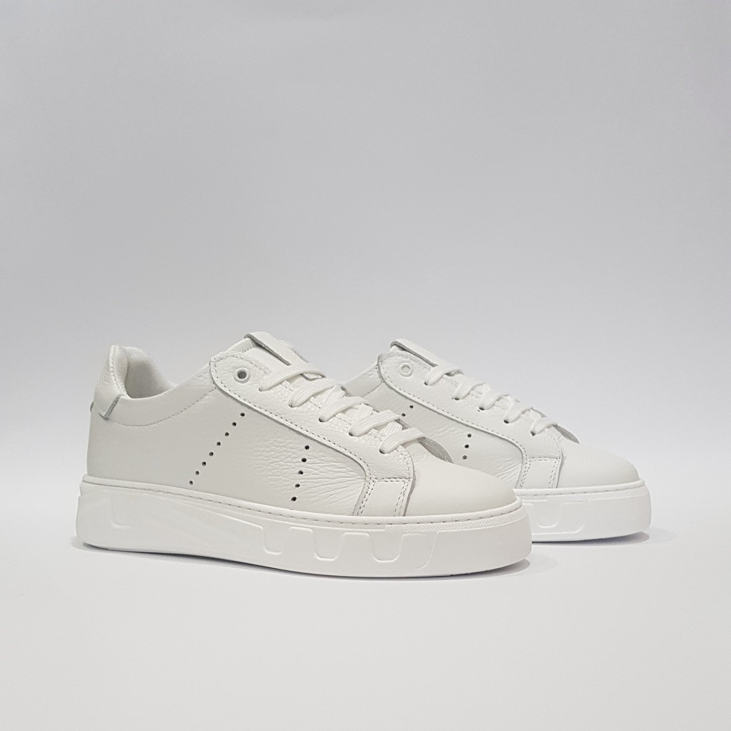 Sneakers in pelle - PAS23BT