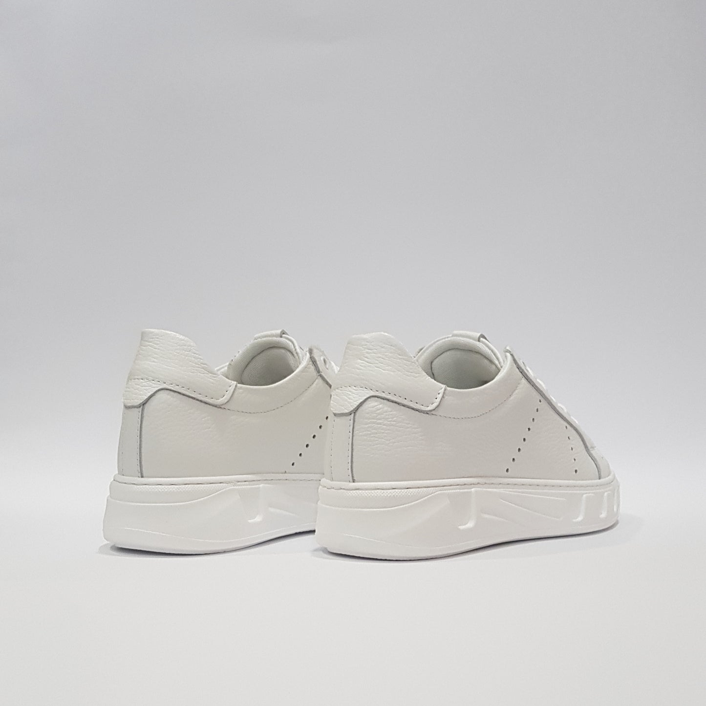 Sneakers in pelle - PAS23BT