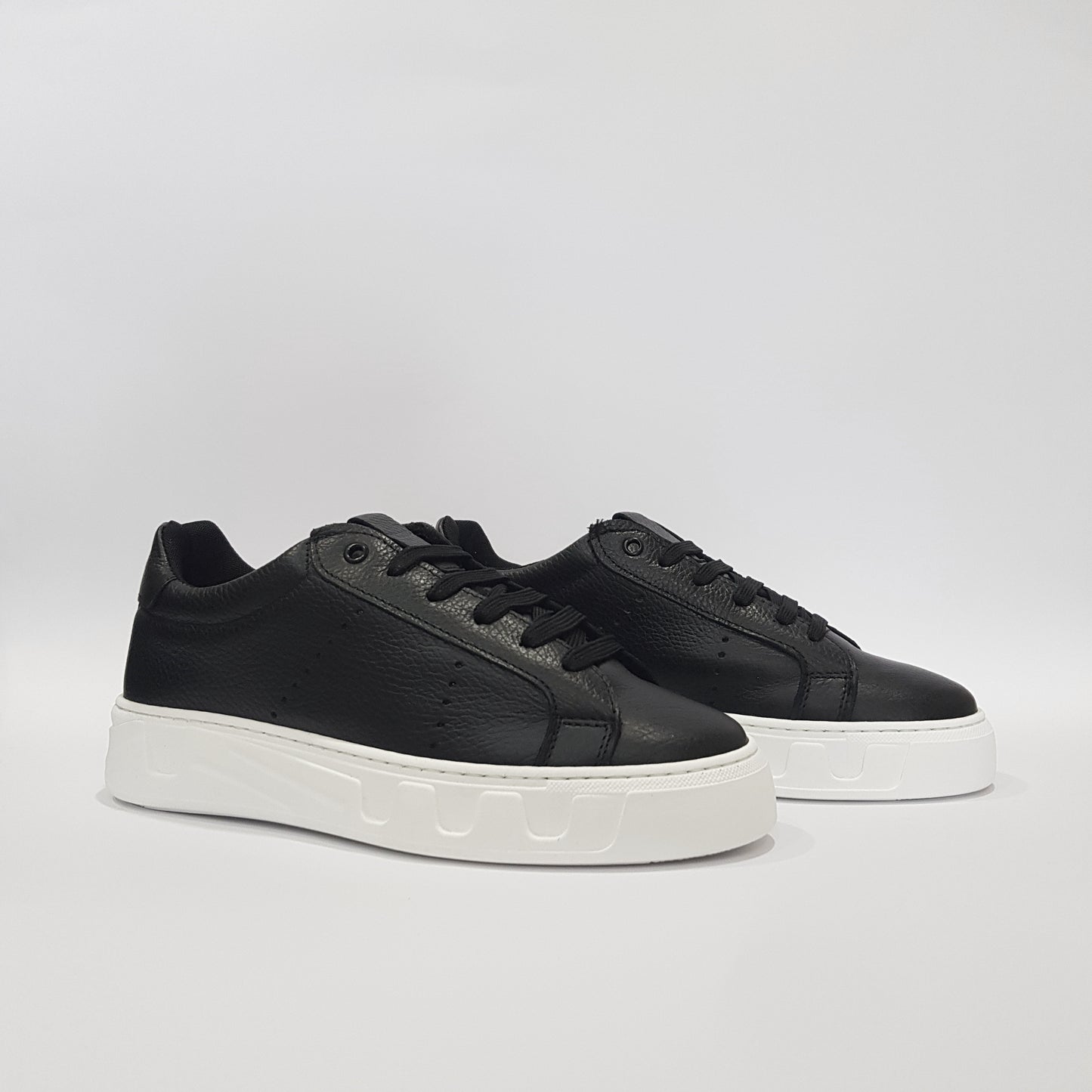 Sneakers in pelle - PAS23BT