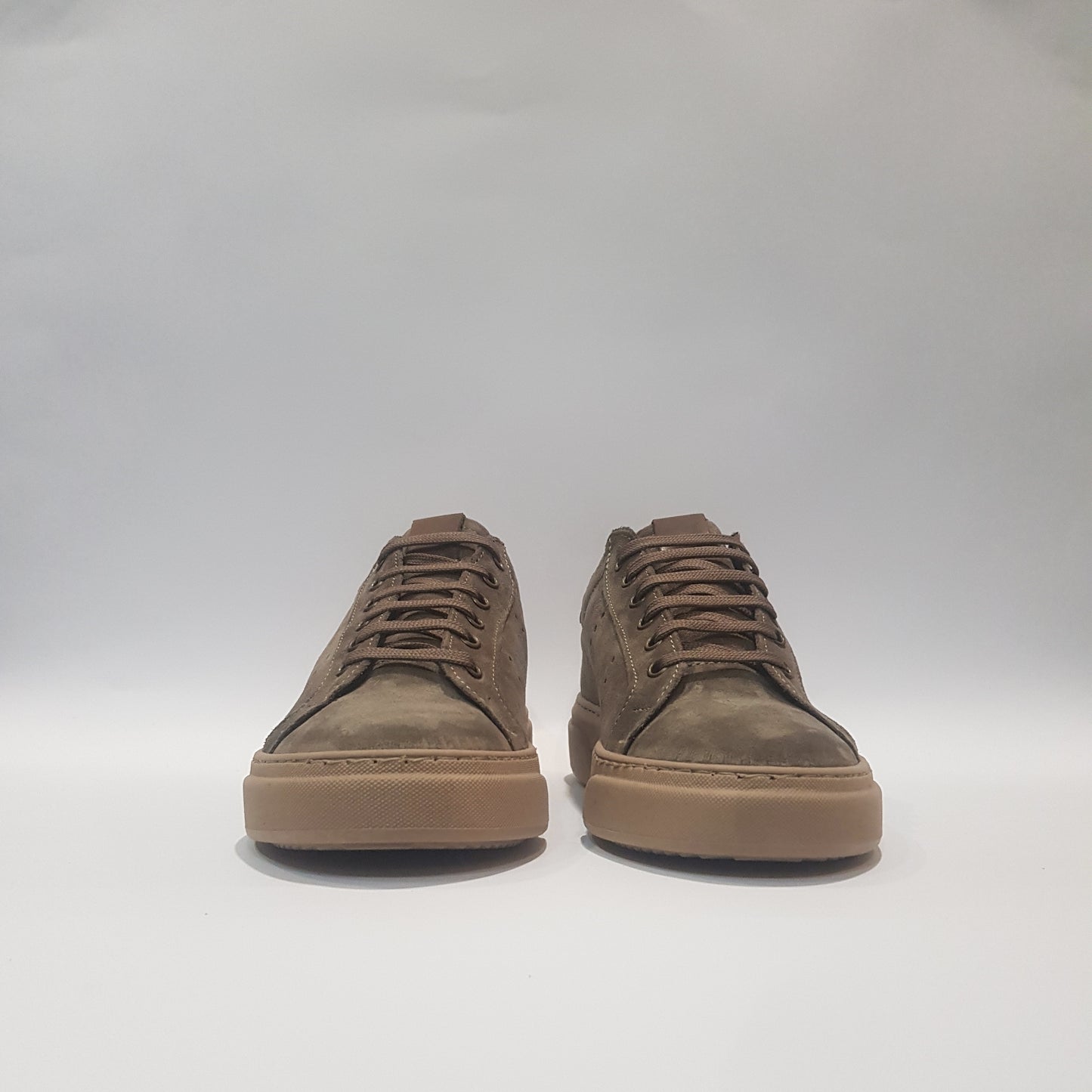 Sneakers in camoscio con dettaglio in pelle - S9006CP