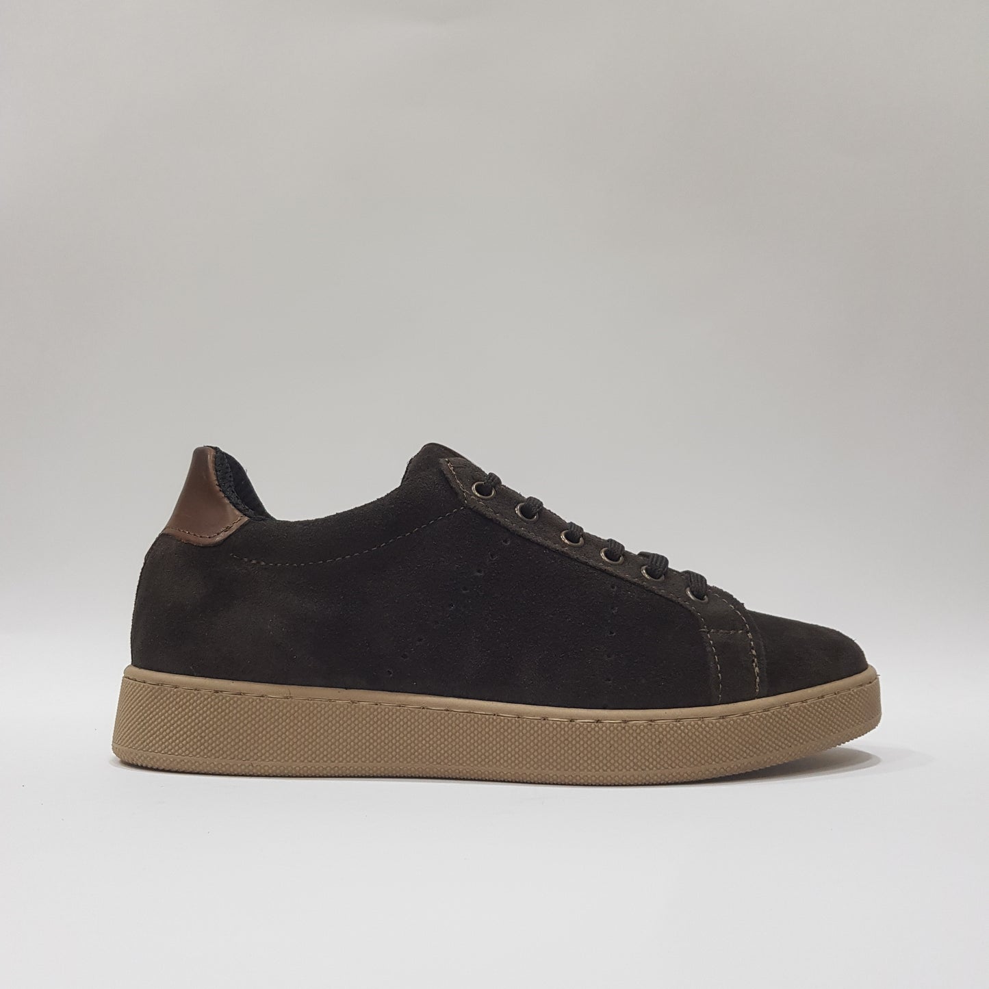 Sneakers in camoscio - S6106CP
