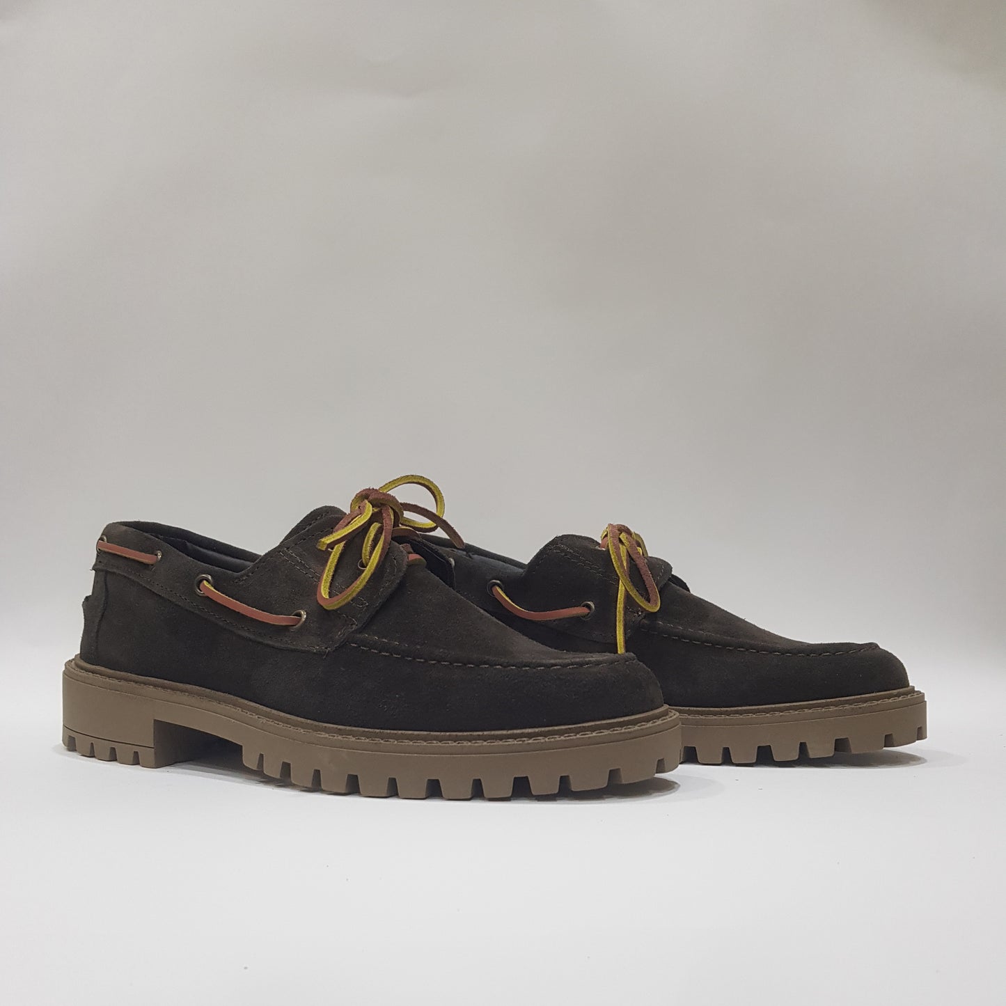 Mocassino barca in camoscio - M0126C