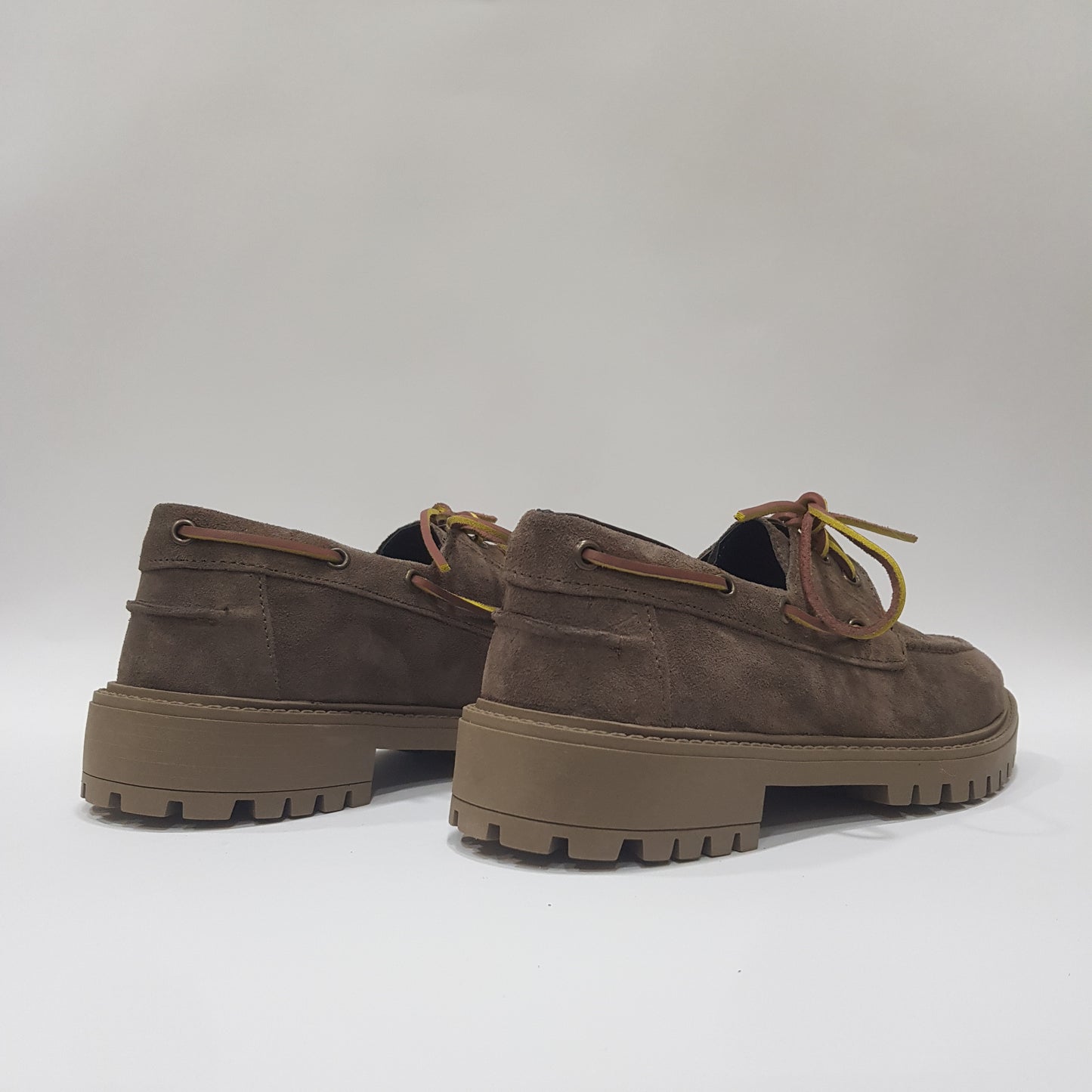 Mocassino barca in camoscio - M0126C