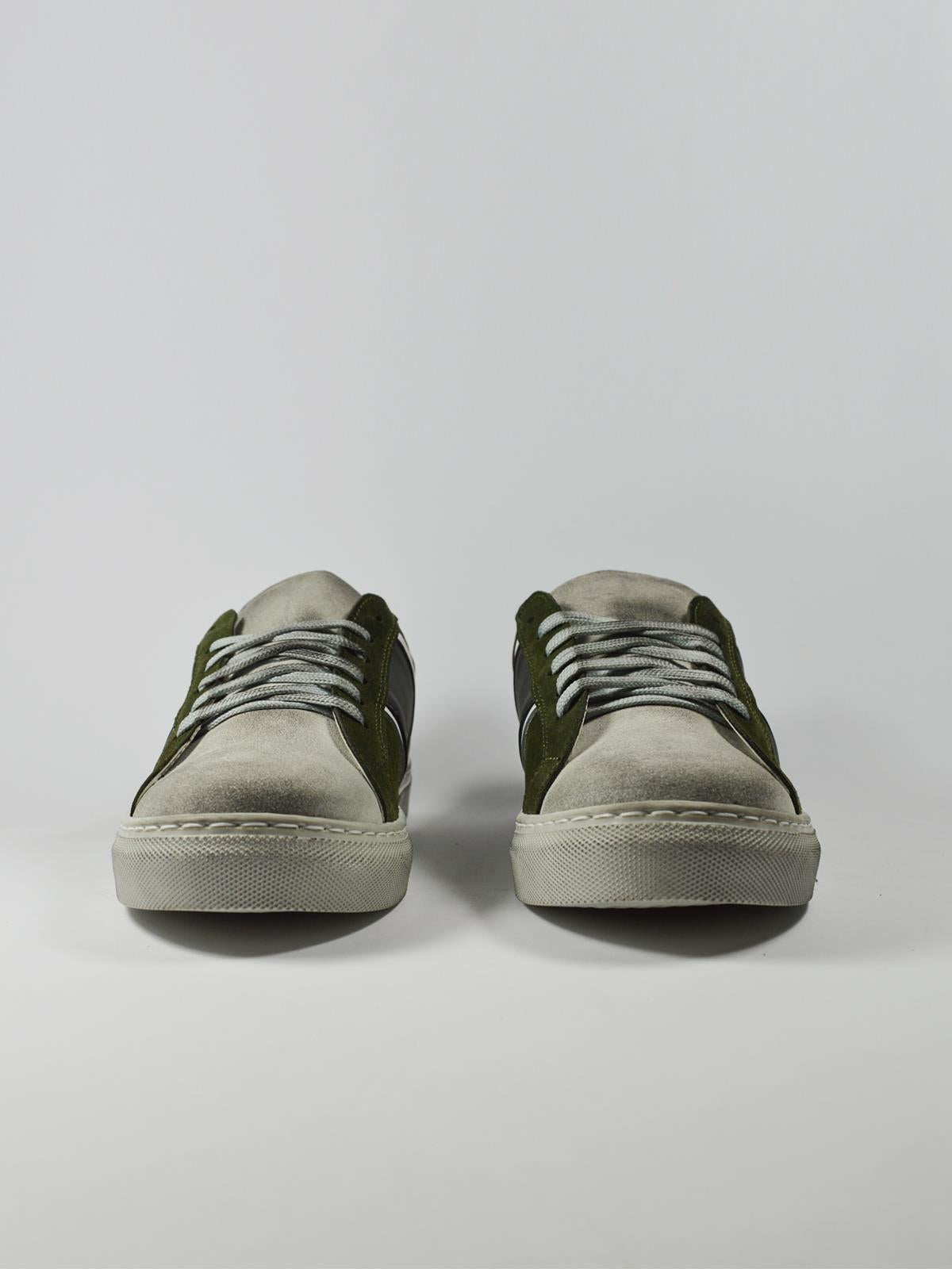 Sneakers in camoscio - F7125CP