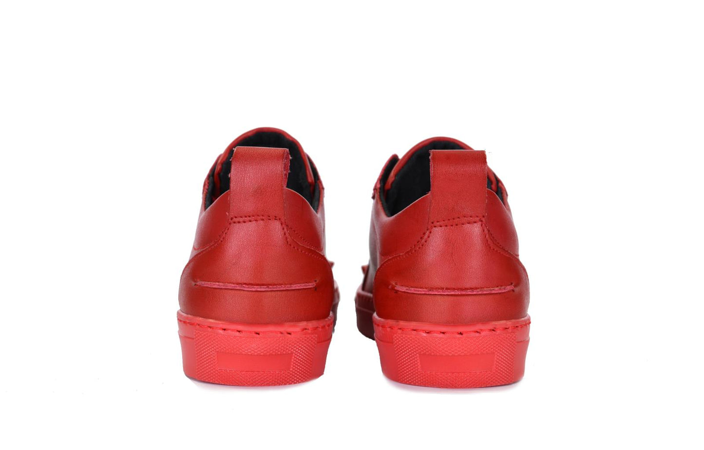 Sneakers in pelle e punta borchiata - 1970B