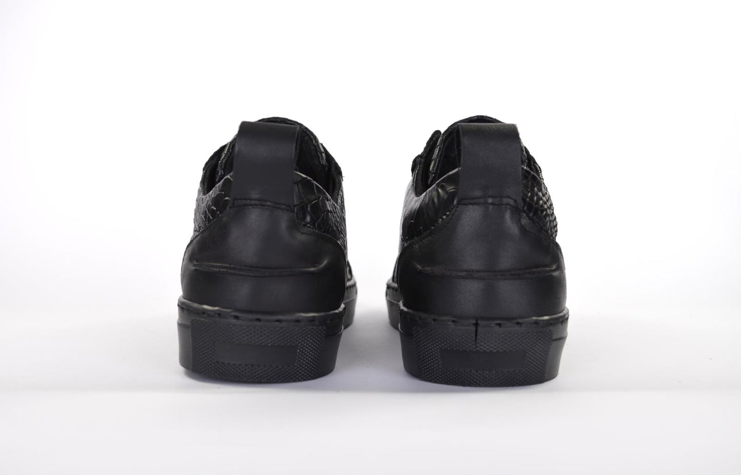 Sneakers in pelle squamata - 1970