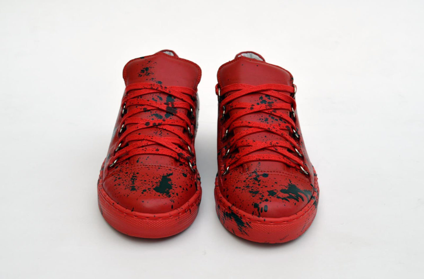 Sneakers in pelle con schizzi di pittura - B3000X