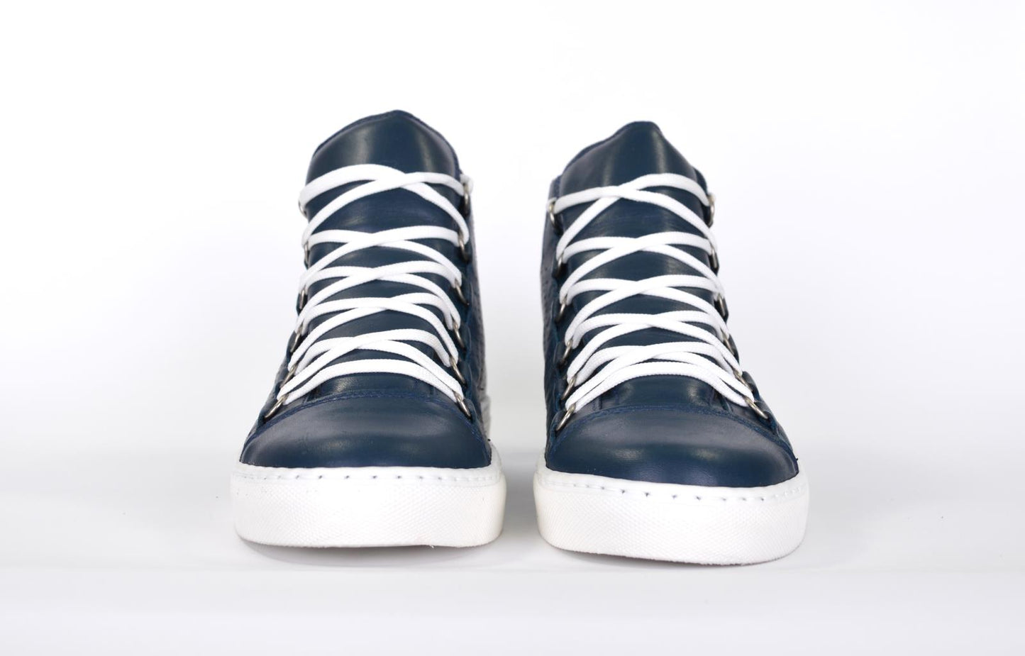 Sneakers in pelle forata - B2000F