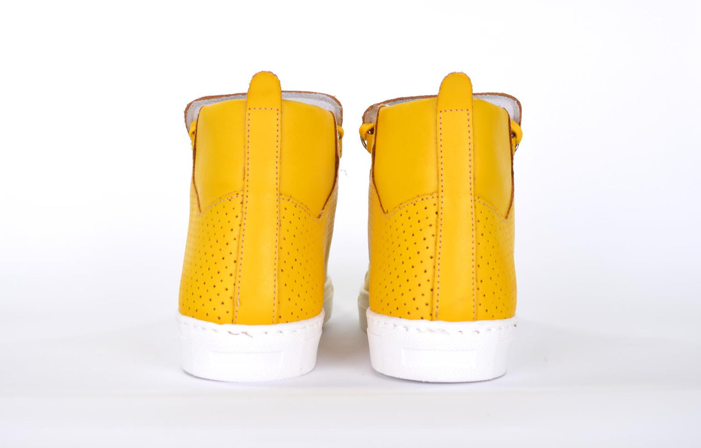 Sneakers in pelle forata - B2000F