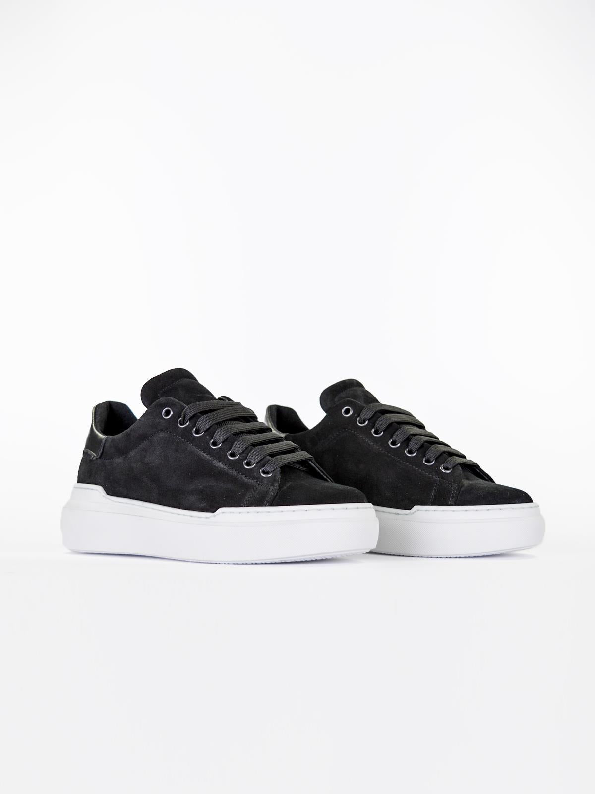 Sneakers in camoscio - VA52CP