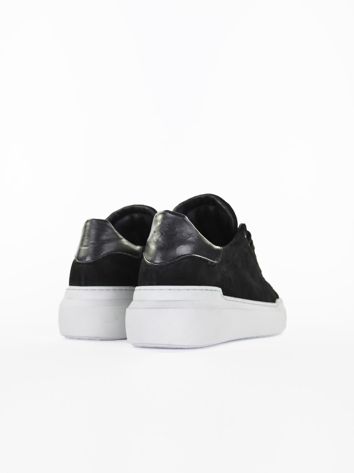 Sneakers in camoscio - VA52CP