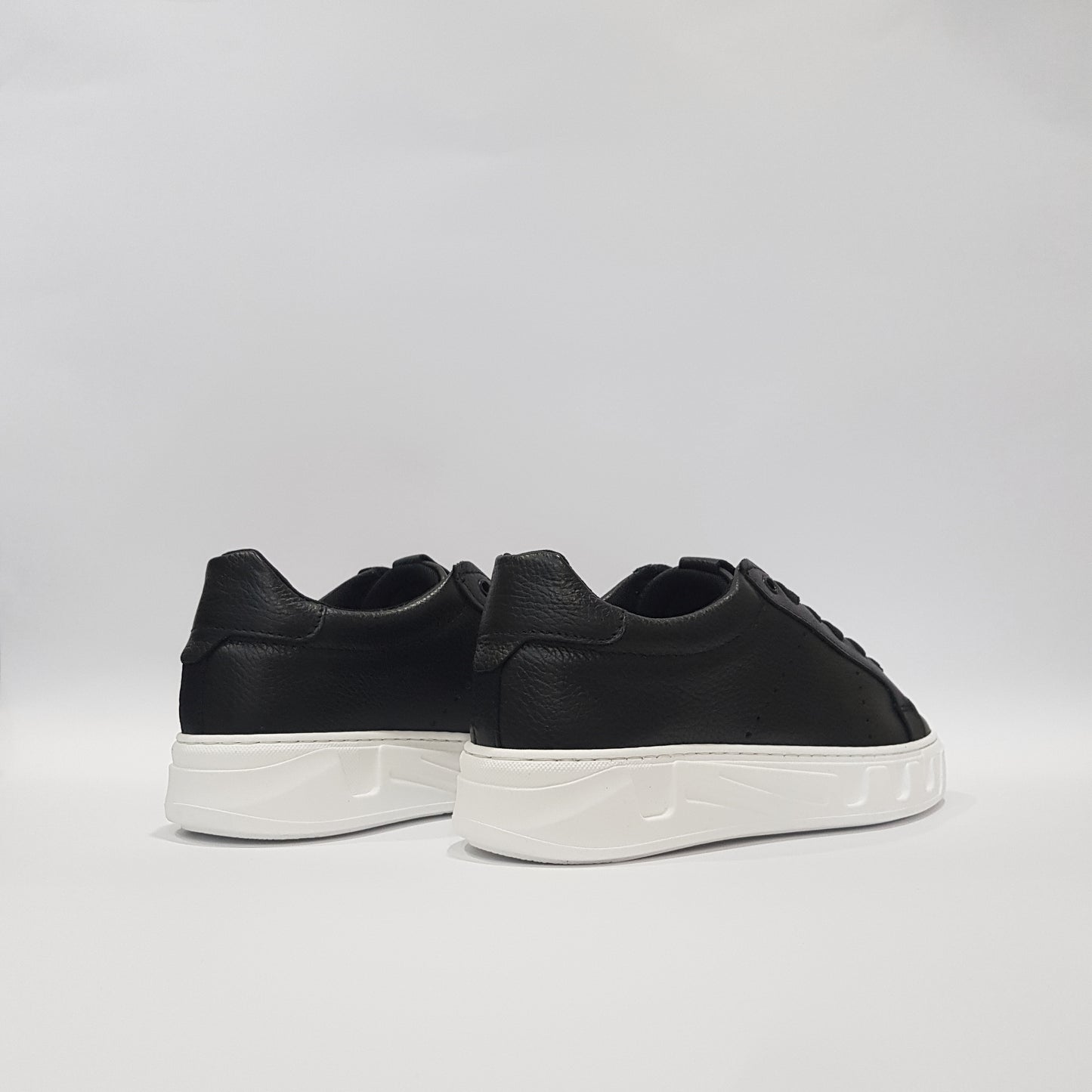 Sneakers in pelle - PAS23BT