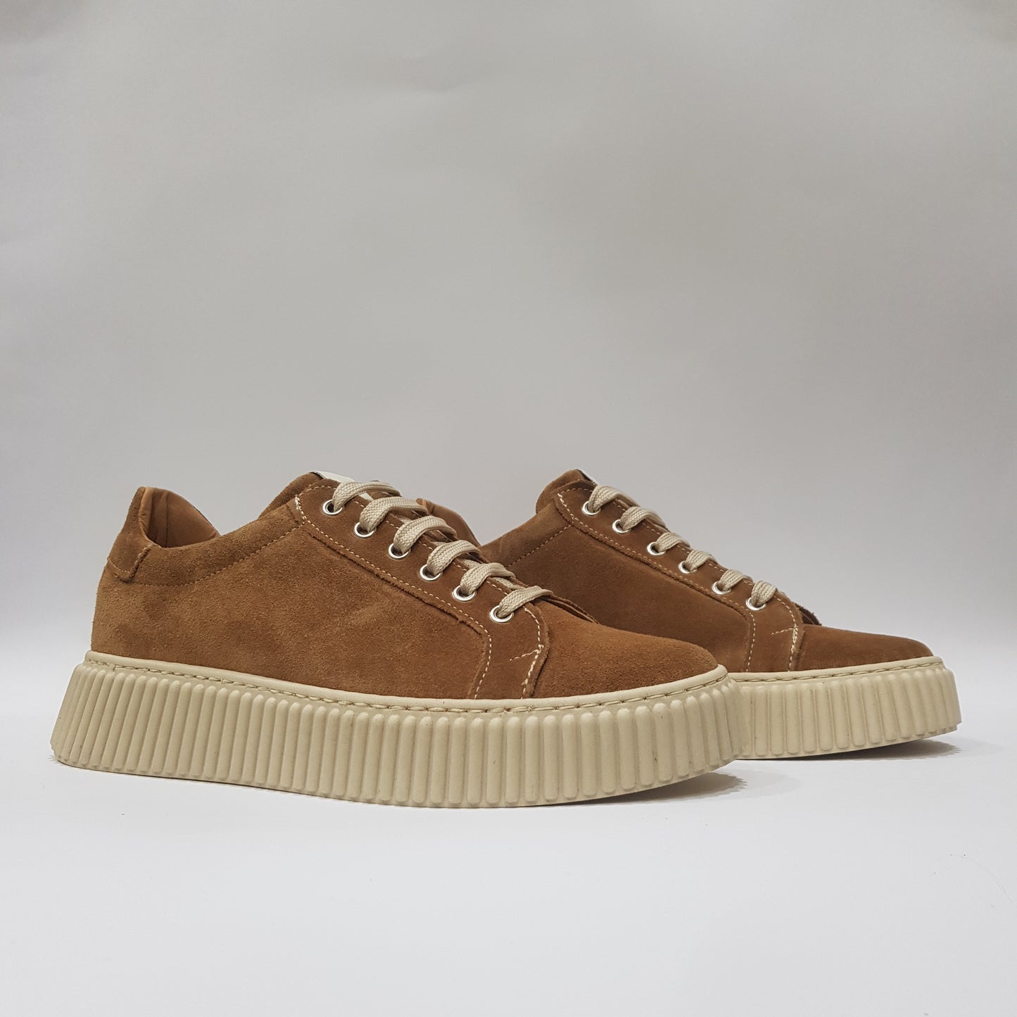 Sneakers in camoscio - S8130C