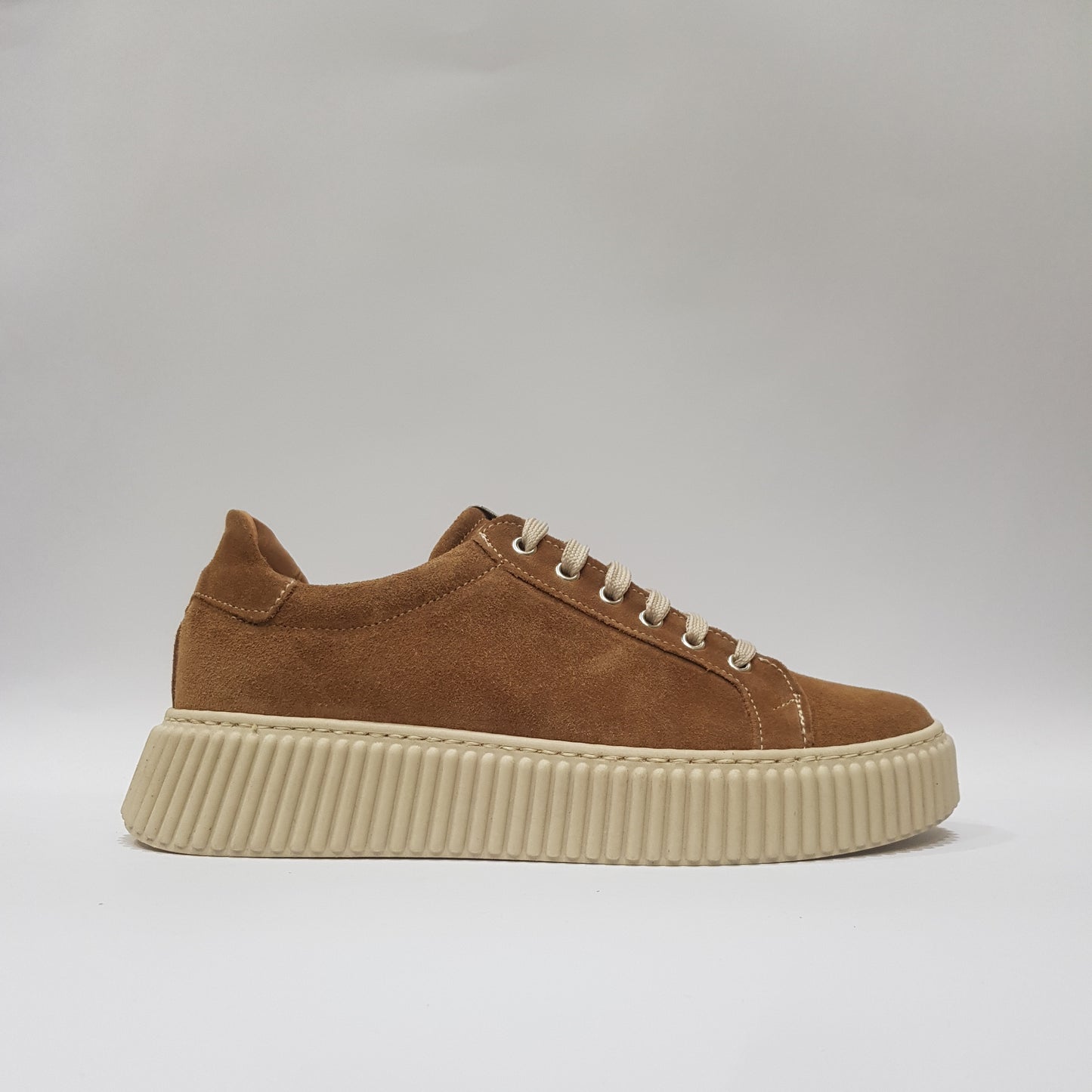Sneakers in camoscio - S8130C